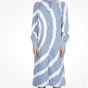 GANNI DENIM MIDI DRESS WITH WHITE SWIRL PRINT 
SIZE US 10/12, EU 42